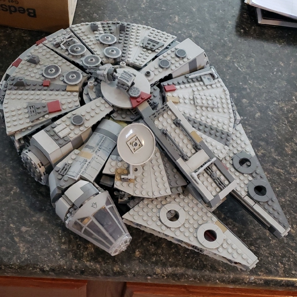 LEGO Millennium Falcon in Gray and Red